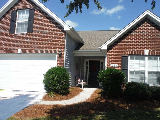 Building Photo - 182 Seville Dr