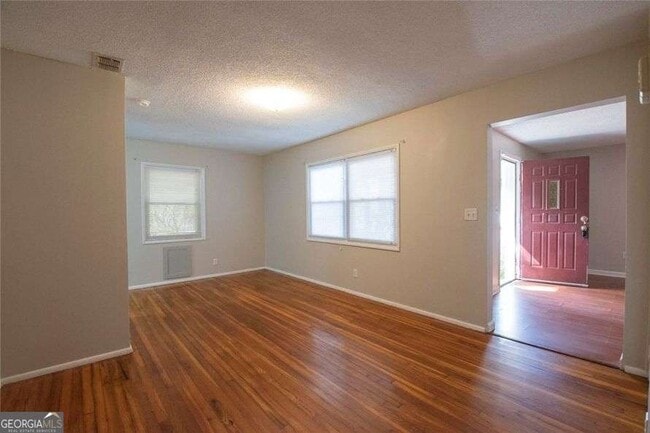 Photo - 106 Borrell Blvd