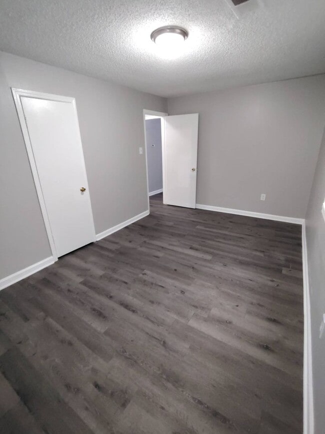 Photo - Newly Renovated 2 Bedroom / 1 Bathroom Home Available Now!
