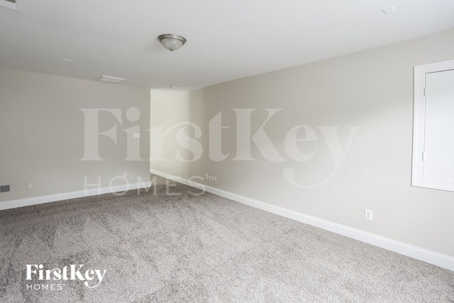 Photo - 9427 Golden Pond Dr