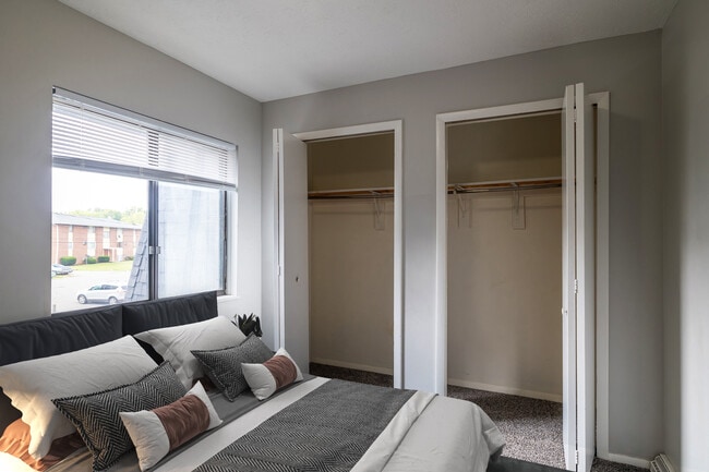 Dominion Townhomes & Apartments