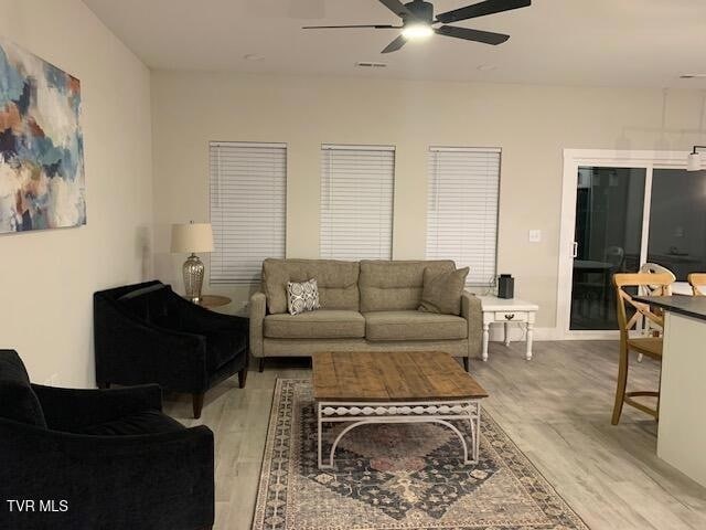 Photo - 707 N Main Ave