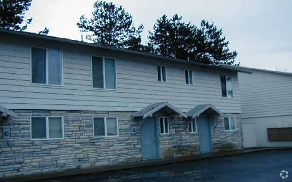 Building Photo - Cavalier Townhomes