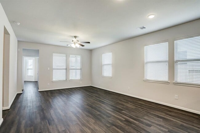 Photo - 8106 Cliffside Terrace Ct