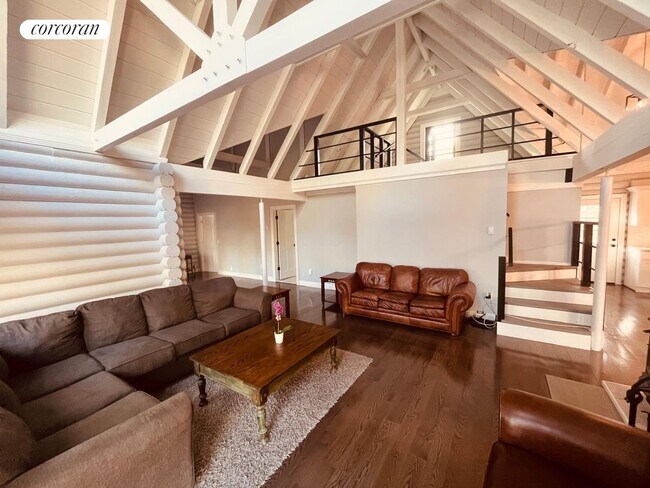 Photo - 1710 Gull Pond Ln