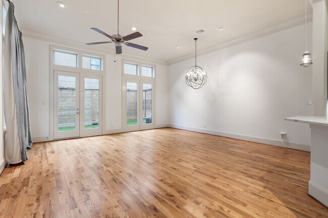 Photo - 1103 Summer St