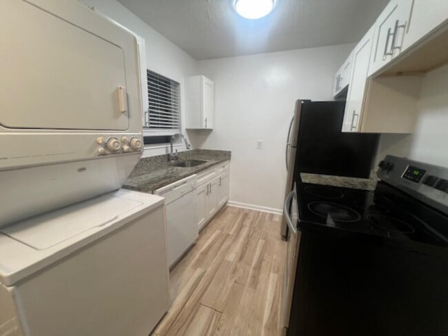 Photo - 401 S Lakeside Dr Unit 3