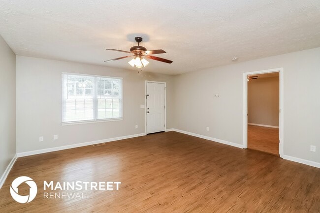 Photo - 376 Dillon Dr