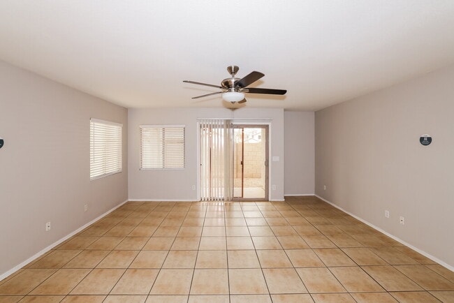 Photo - 8418 W Watkins St