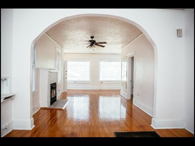 Photo - 312 Barton St