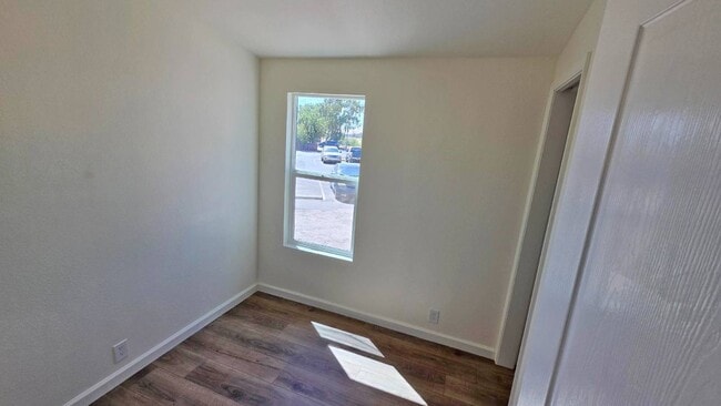 Photo - 1281 Elizabeth St