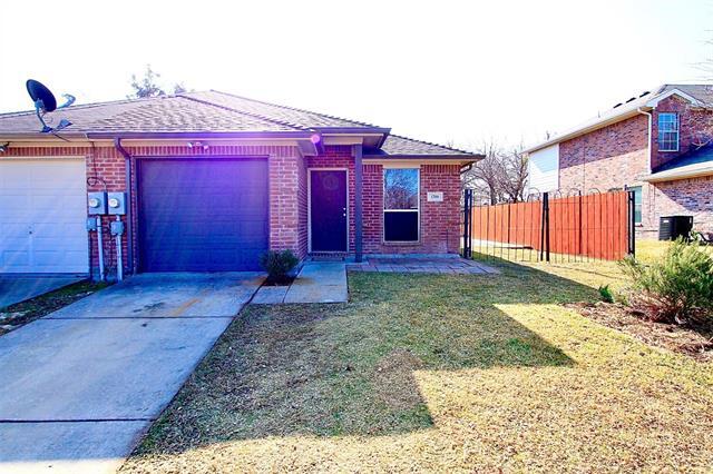 Building Photo - 1786 Lago Vista