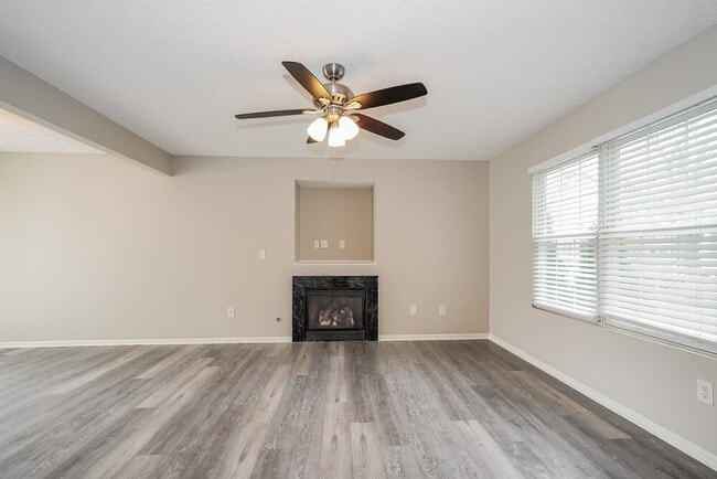 Photo - 8752 Arrowtip Ln