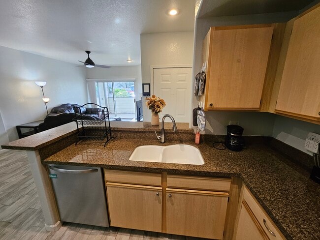 Photo - 4343 E Soliere Ave Unit 1032