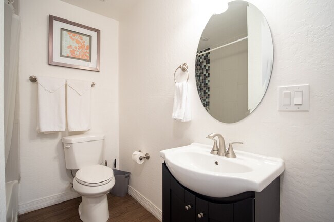 Photo - 1333 E Thomas Rd Unit 113