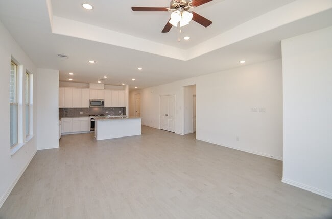 Building Photo - 7930 Royal Palm Dr Rental