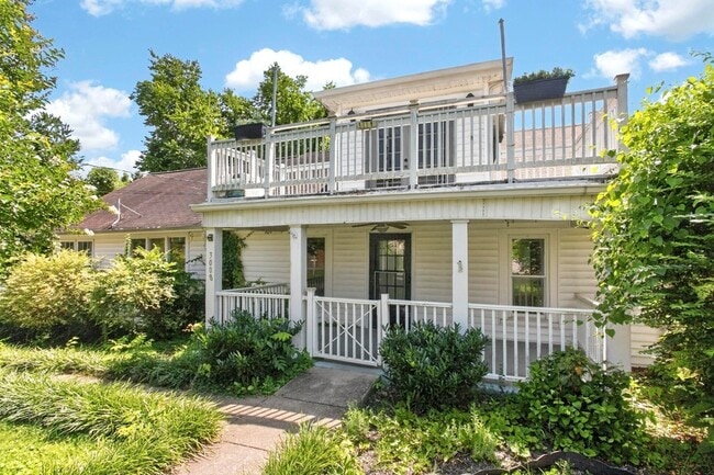 Photo - 3008 Lakeshore Dr