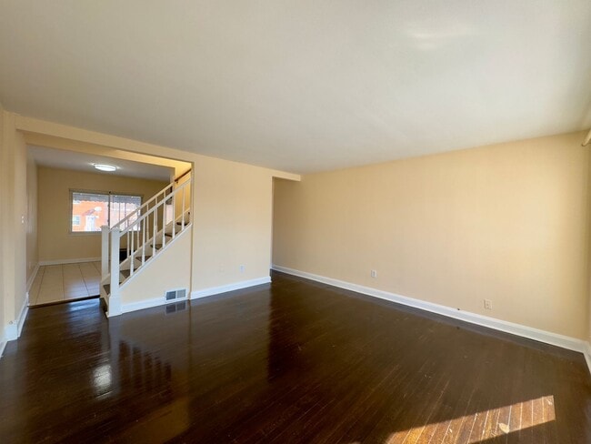 Photo - Charming 3 Bedroom/2 Bathroom Townhome in Violetville MD!