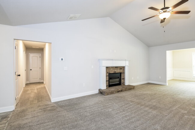 Photo - 84 Heartland Cir