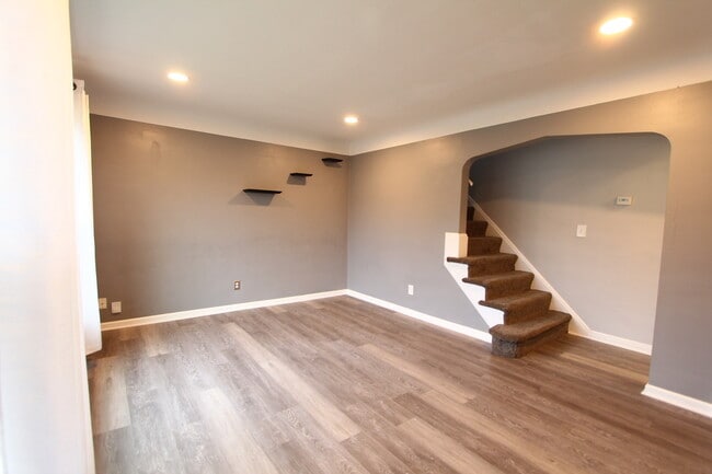 29165 Oakdale Rd