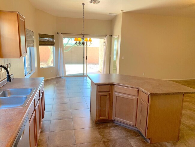 Photo - 4132 E Chambers St