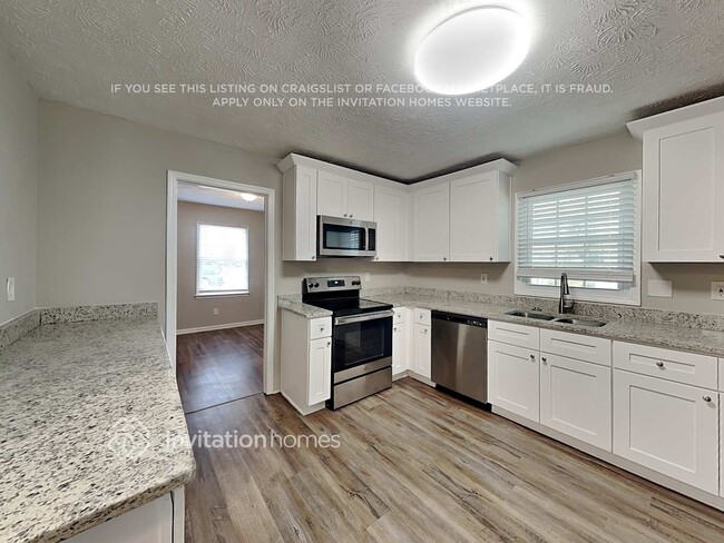 Photo - 277 Lancelot Way