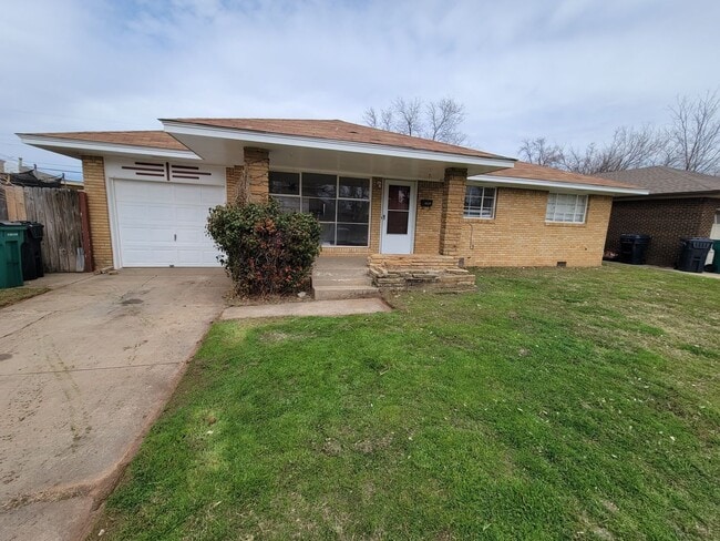 Building Photo - 3 bed move in ready! Rental