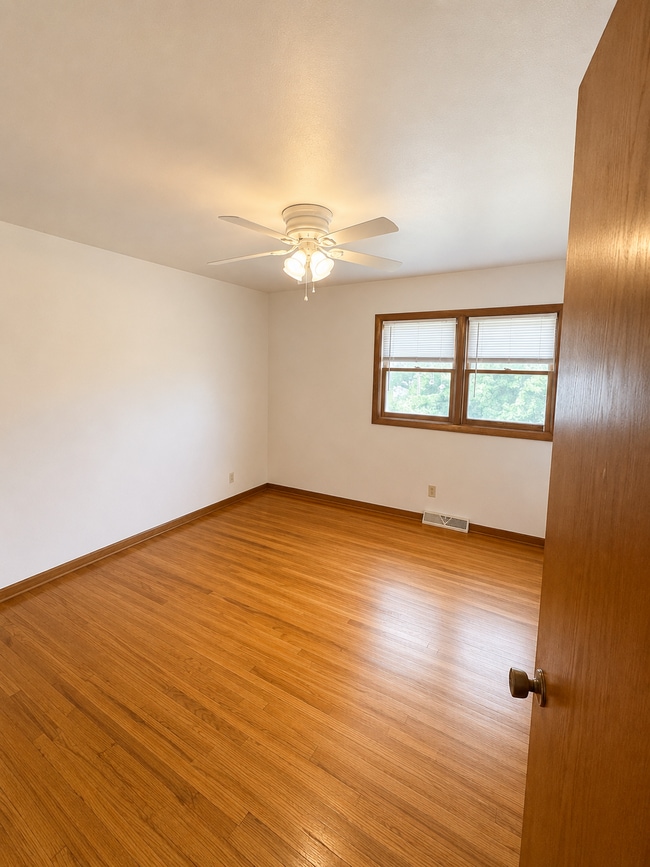 Photo - 2118 Melrose Dr