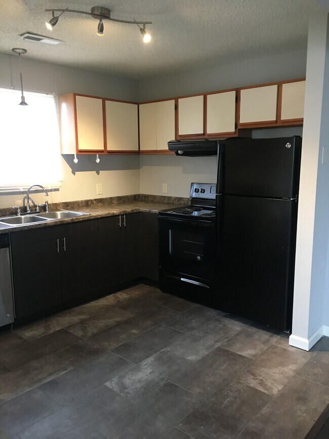 Photo - 210 Mt Hope Ct Unit 1