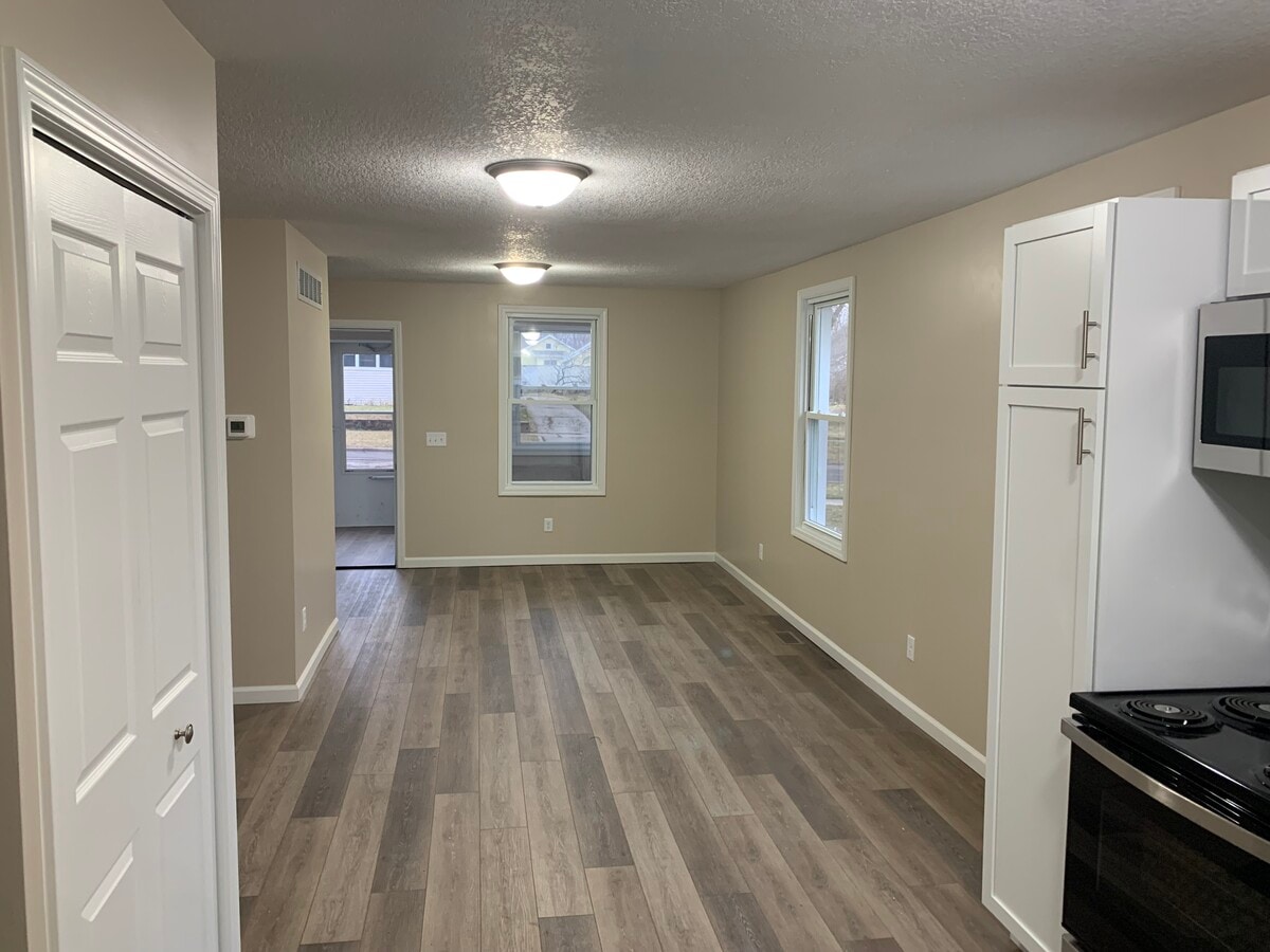 Photo - 512 Blackman St