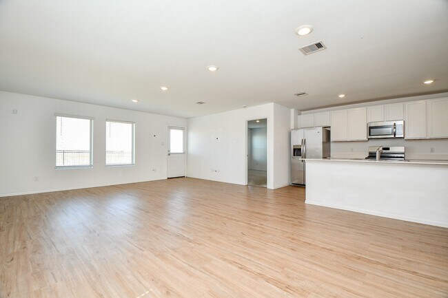 Photo - 1460 Twilight Grn Dr
