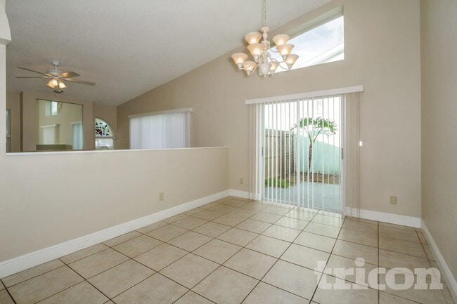 Photo - 13402 Laraway Dr