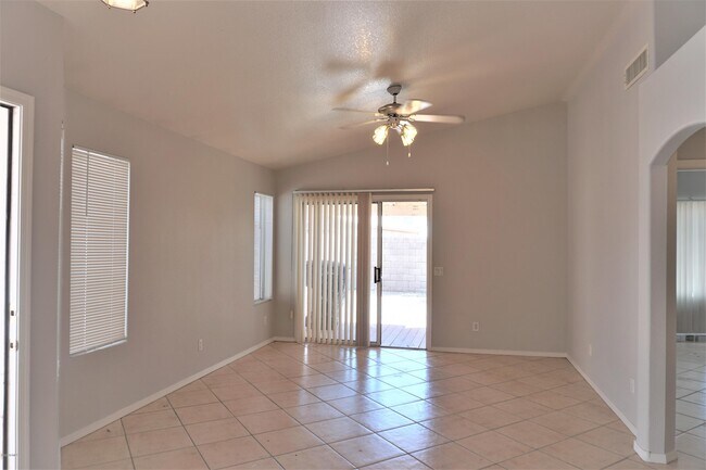 Photo - 4561 W Joshua Blvd