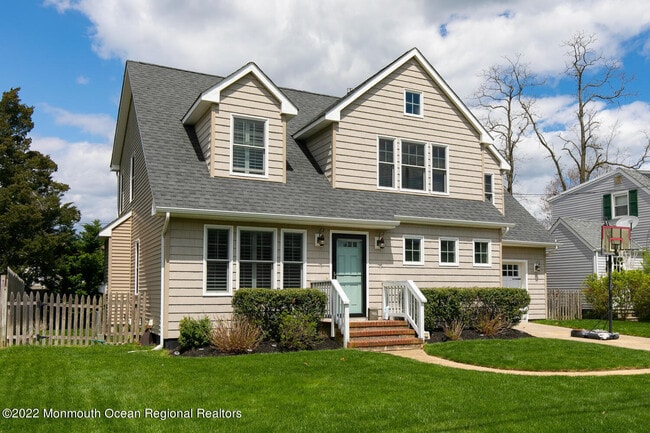 Photo - 814 Pitney Dr
