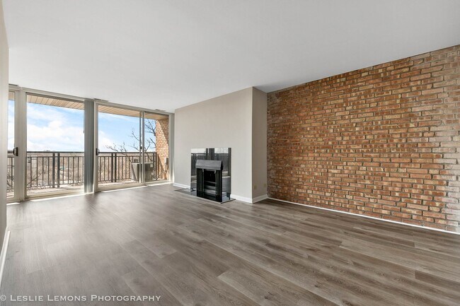 Photo - 5950 Oakwood Dr Unit 6A