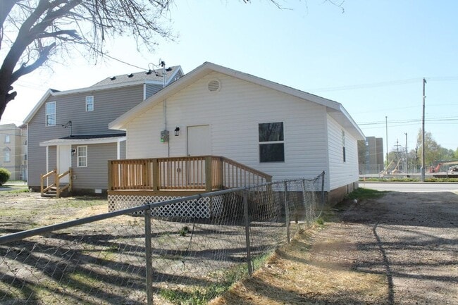 Photo - Stylish Remodel in Prime Location!