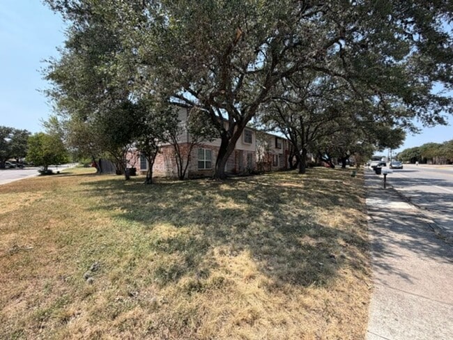 14401 Brook Hollow Blvd Unidad 14401 Brook Hollow Blvd.