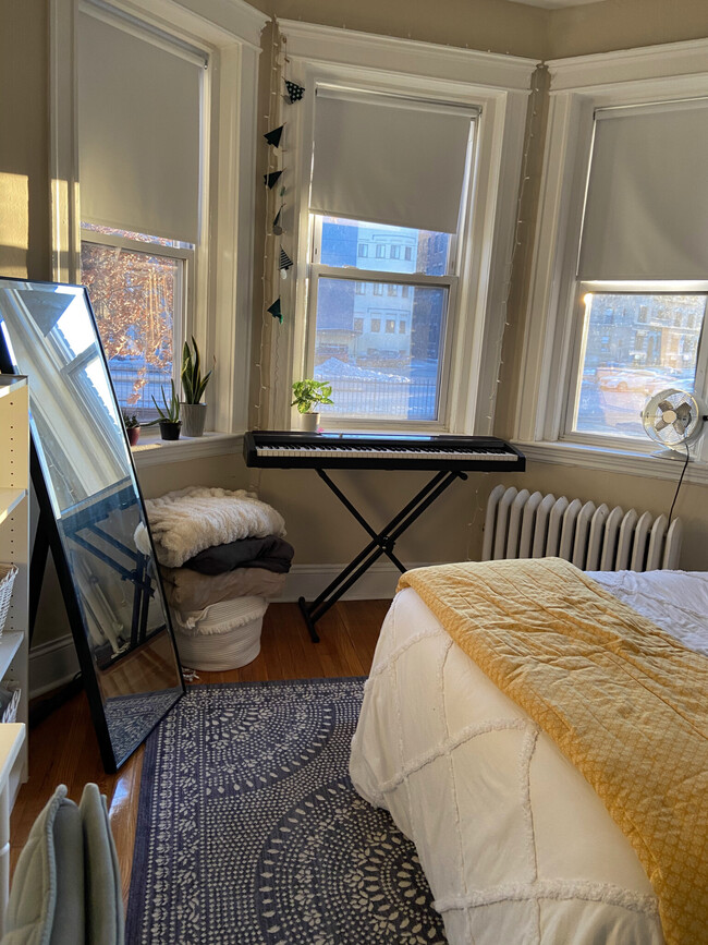 Building Photo - 1197 Commonwealth Ave Unit 1 Rental