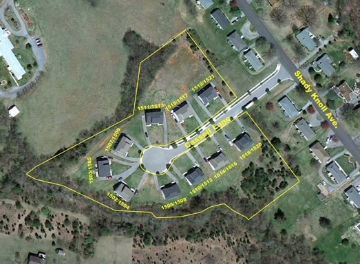 Photo - Shady Knoll Apartments