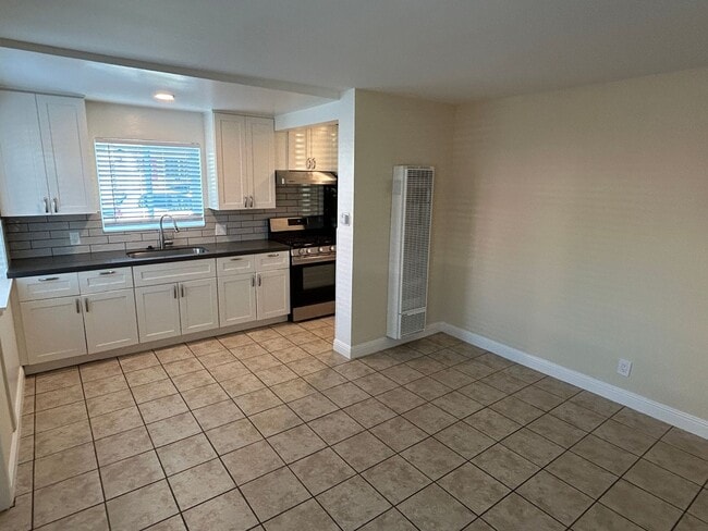 Photo - 195 Sylvan Ave Unit 2