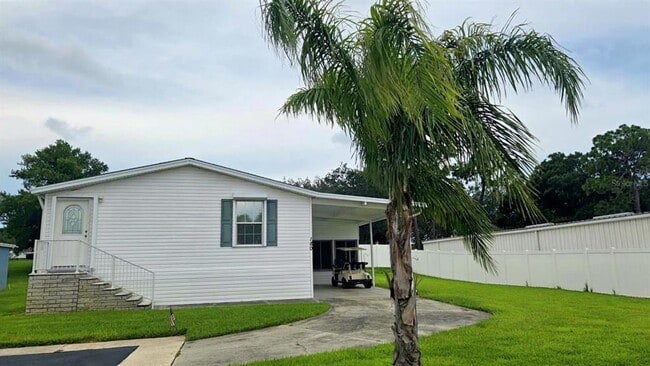 Building Photo - 39820 US Hwy 19 N Rental