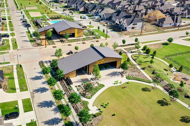 Photo - 705 Boardwalk Way