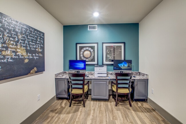 Photo - Watermere At Woodland Lakes