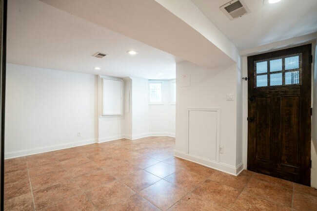 Photo - 619 Florida Ave NW