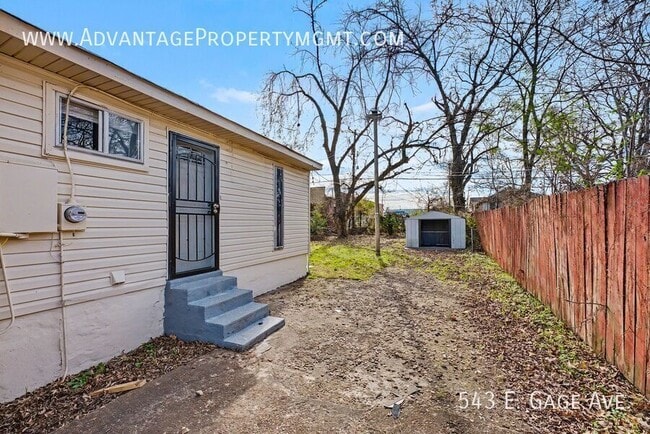 Photo - 543 E Gage Ave