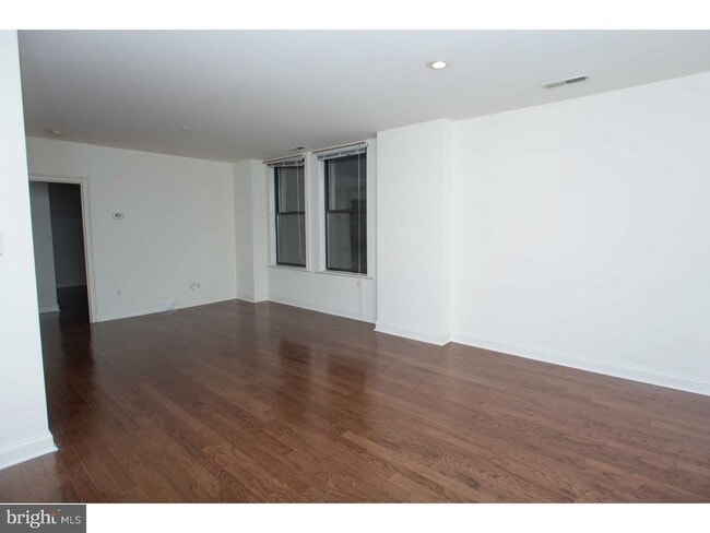 Photo - 1411 Walnut St Unit 502