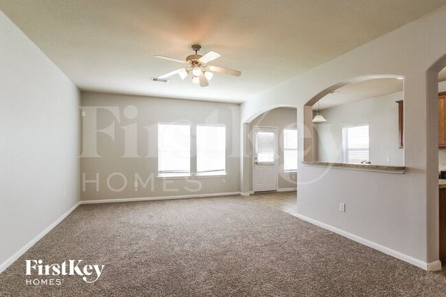 Photo - 8607 E Highlands Crossing