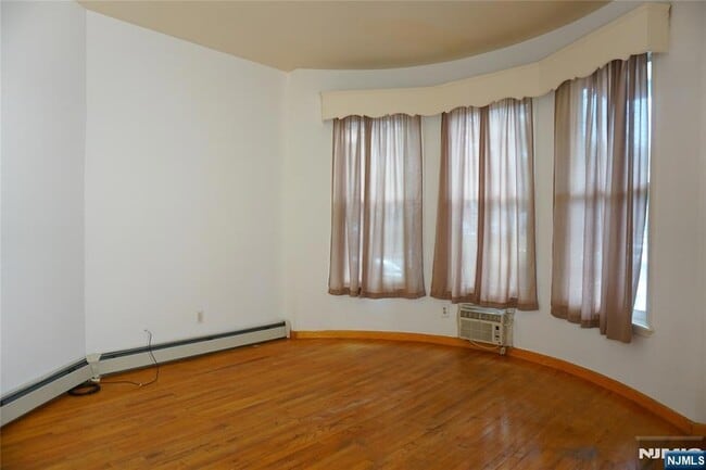 Photo - 247 Mt Prospect Ave