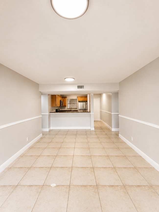 Photo - 1401 Windorah Way Unit G