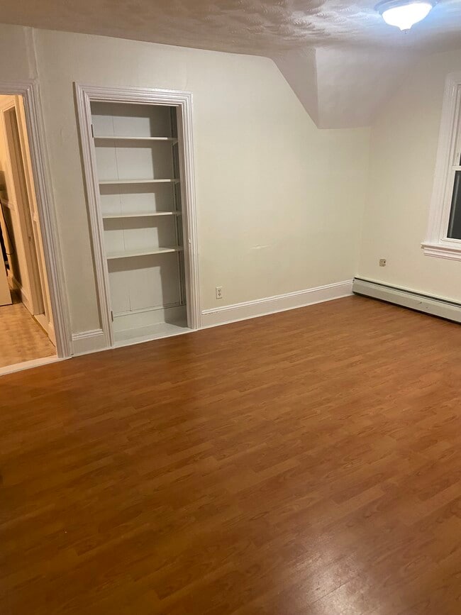 living room - 30 Tucker Ave Unit 3rd floor